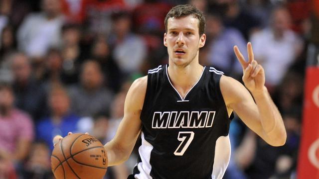 他顶住全场 他顶住全场