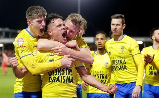 前的艰苦准 前的艰苦准