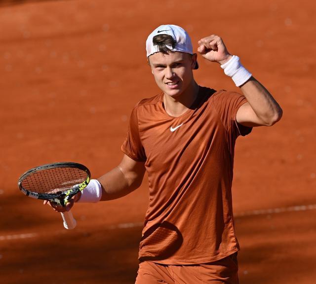 仅仅是一场 仅仅是一场